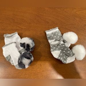 Nicole Miller PomPom Socks